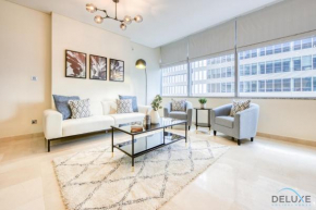 Holiday Rate Chic 1BR with Balcony in Prime Spot BY Deluxe Holiday Homes
